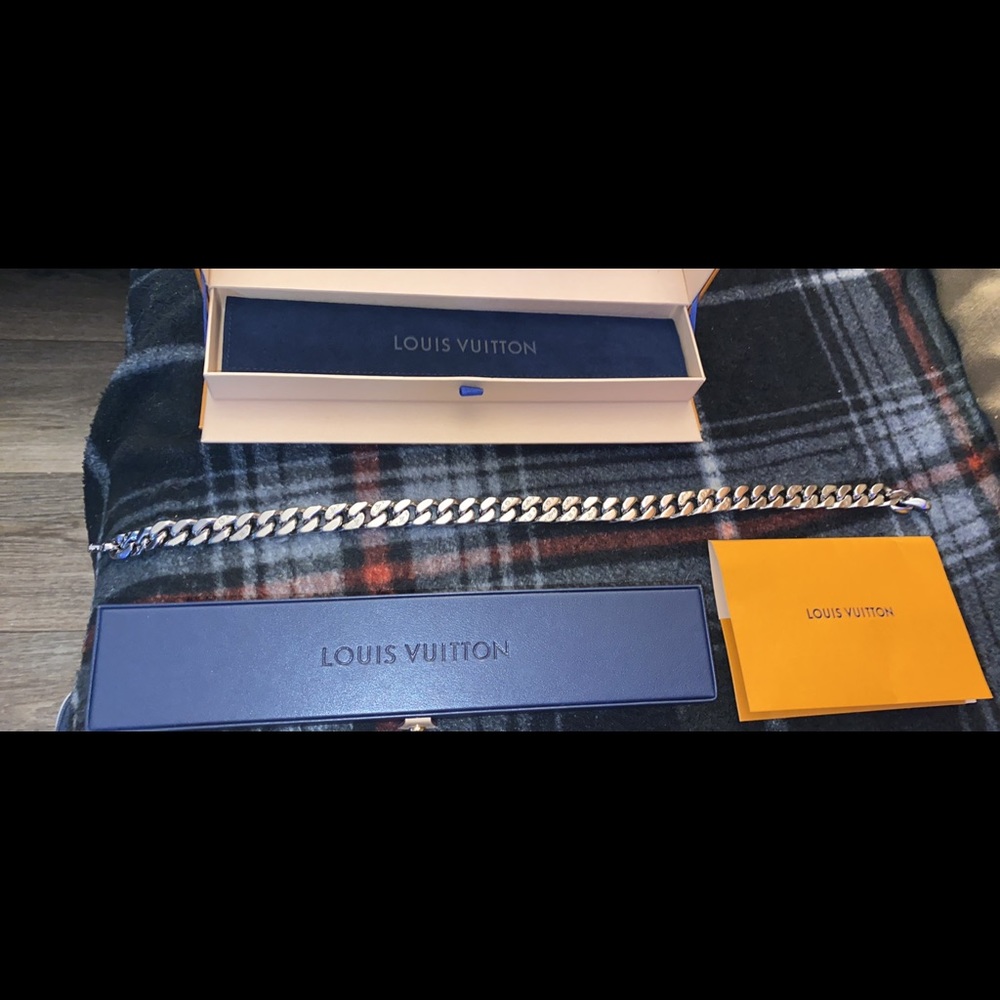 LV Cubanlink chain got the receipt and everything